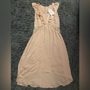 Avec Les Filles Women’s Peach Colored Dress